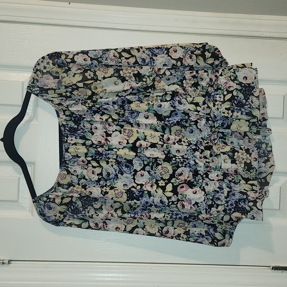 A. BYER blouse - Picture 5 of 8